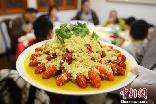 小龍蝦橫行德國柏林 政府鼓勵吃貨們大快朵頤！